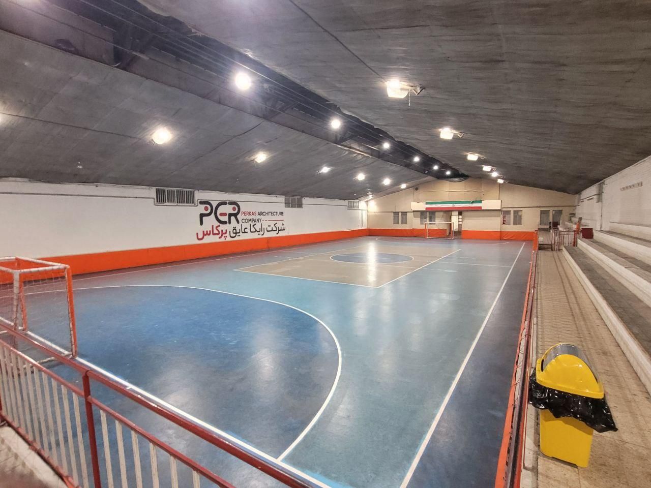 سالن ورزشی کشاورز نصف راه|اجارهٔ کوتاهمدت دفتر کار و فضای آموزشی|تبریز, |دیوار