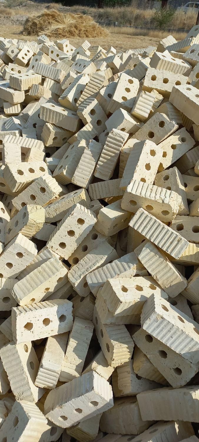 فروش اجر گری و سه گل بنیاد مسکن وسفال و غیرو|مصالح و تجهیزات ساختمان|یاسوج, |دیوار