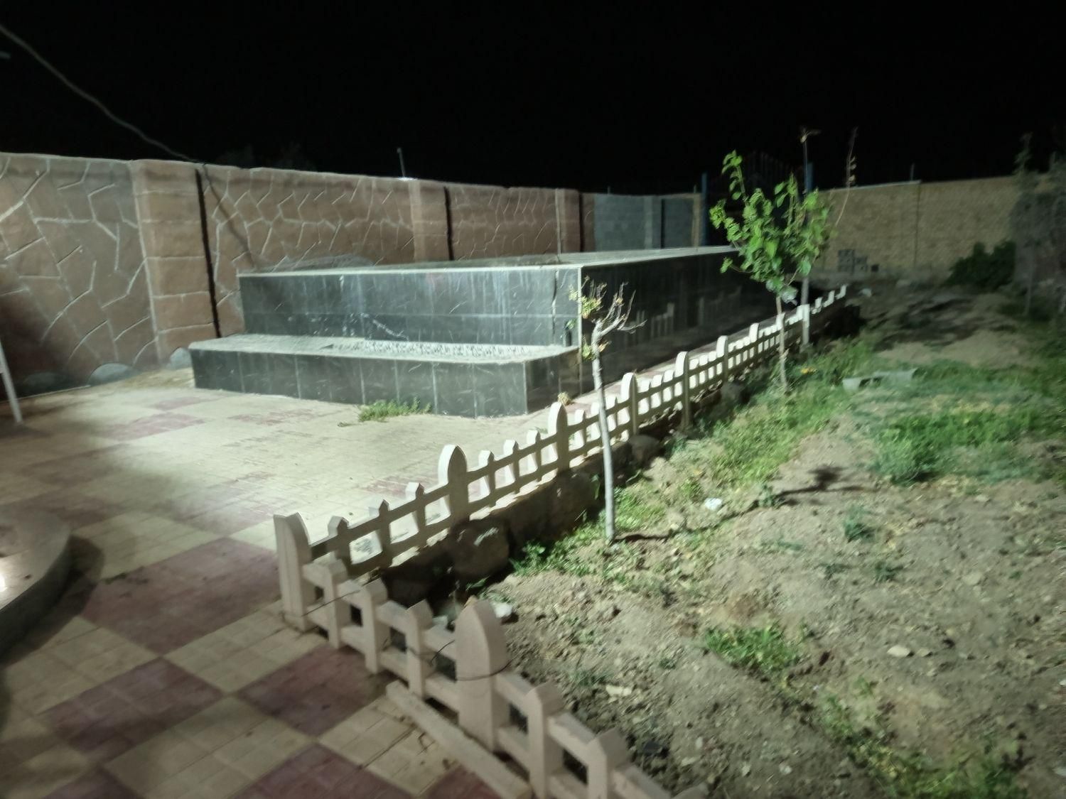 فروش باغ ویلا۶۵۰ متری بالاتراز زندان بهارستان|فروش خانه و ویلا|تربتحیدریه, شهرک ولیعصر|دیوار