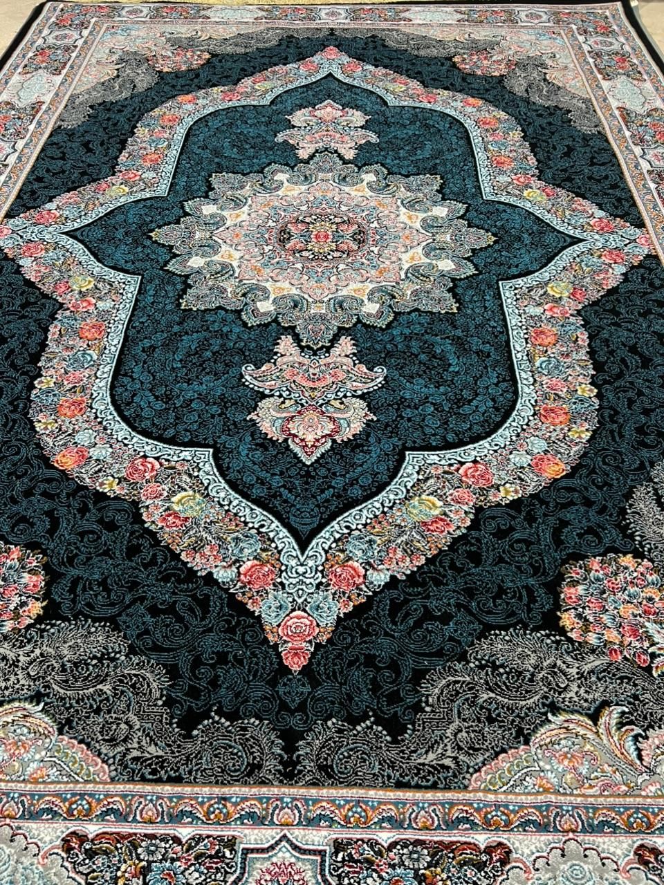 ۴تخته قالی ۷۰۰ شانه ۱۲ متری تراکم ۲۵۵۰ اصلی|فرش|مشهد, سجادیه|دیوار