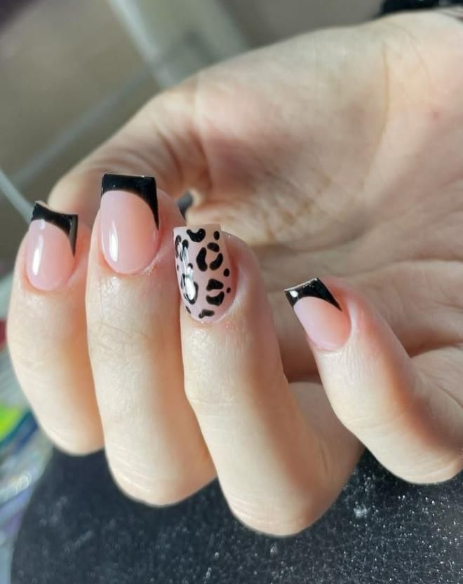 ناخن کاشت ۴۲۰،ترمیم ۲۹۰طراحی رایگان|خدمات آرایشگری و زیبایی|جیرفت, |دیوار