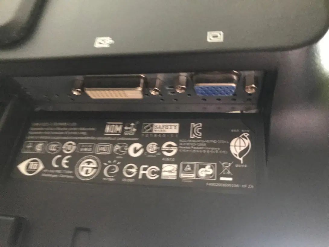 مانیتور hp pro p201 چرخشی|قطعات و لوازم جانبی رایانه|تهران, آجودانیه|دیوار