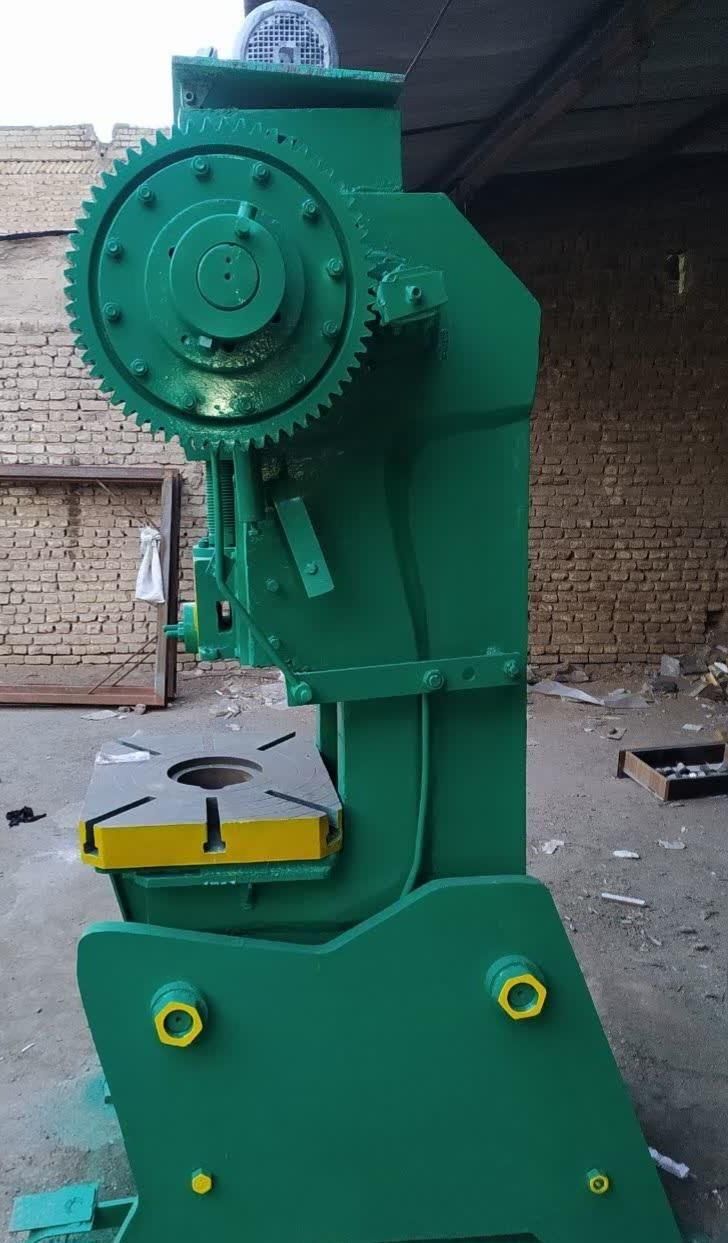 پرس ضربه ای ۴۰ تن|ماشینآلات صنعتی|قم, شاه ابراهیم|دیوار