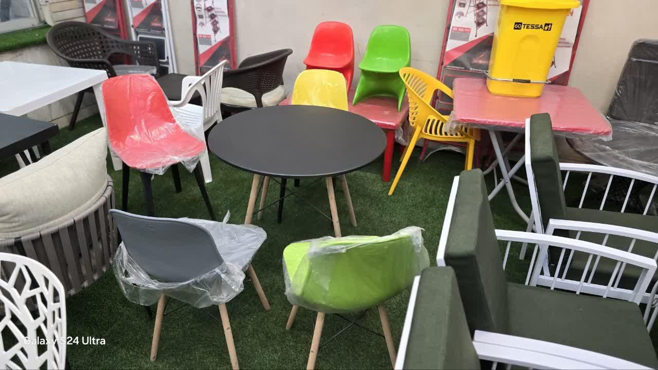 صندلی پلاستیکی همه کاره تاشو ثابت کافه ها رستورانی|میز و صندلی غذاخوری|مشهد, عبادی|دیوار