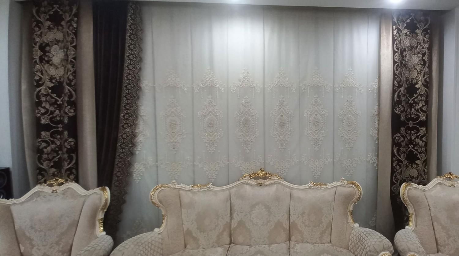 پرده فلت در حد نو سالم و تمیز|پرده، رانر، رومیزی|کرج, گوهردشت|دیوار