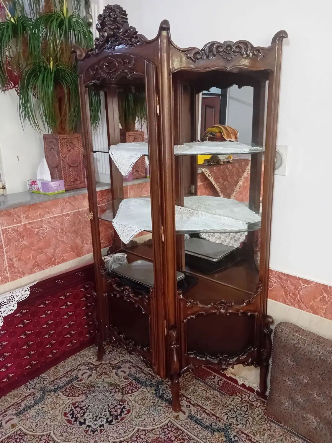 بوفه و سرسیلندر معرق کاری شده روغنی به دلیل نبودجا|بوفه، ویترین، کنسول|سبزوار, جهاد کشاورزی|دیوار