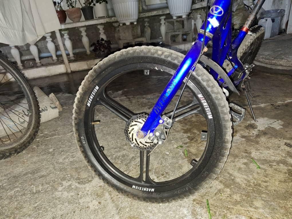 دوچرخه سواری over loard|دوچرخه، اسکیت، اسکوتر|بندر انزلی, خوش پیک|دیوار