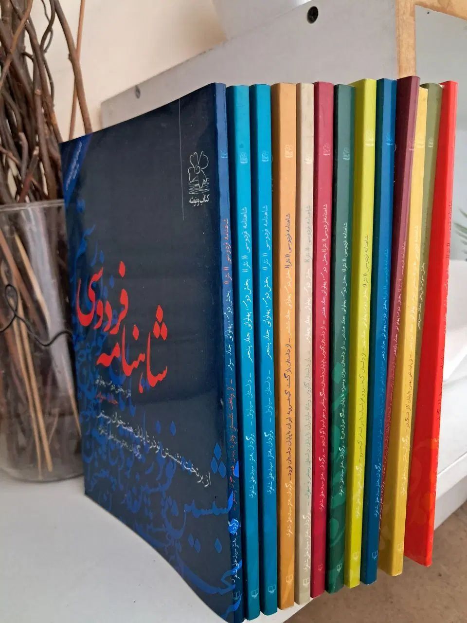 فروش مجموعه‌ای از کتاب‌های کلکسیونی قدیمی و جدید|کتاب و مجله تاریخی|تهران, پرستار|دیوار