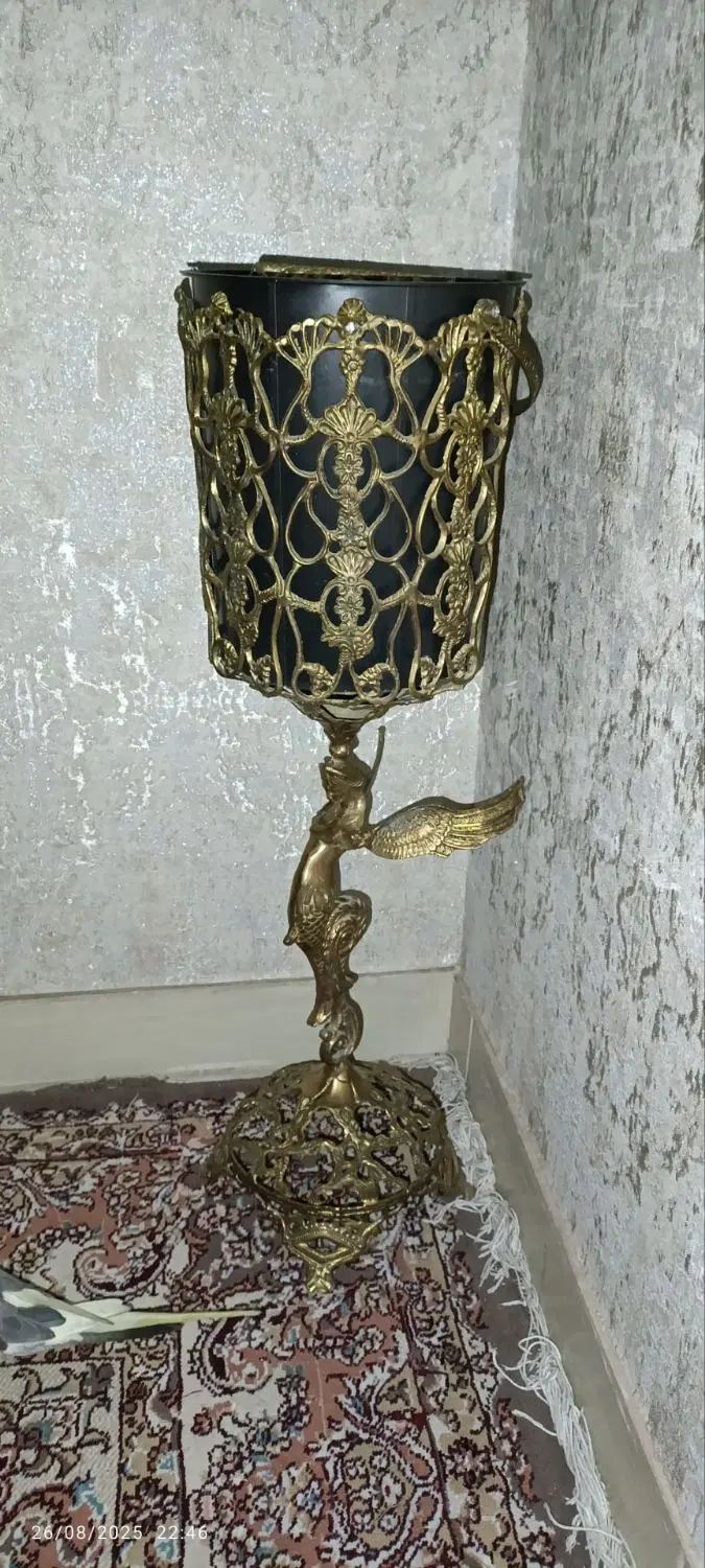 سطل و جادستمال کاغذی  پایه فرشته برنز برنجی برنزی|صنایع دستی و سایر لوازم تزئینی|ری, منصوریه منگل|دیوار
