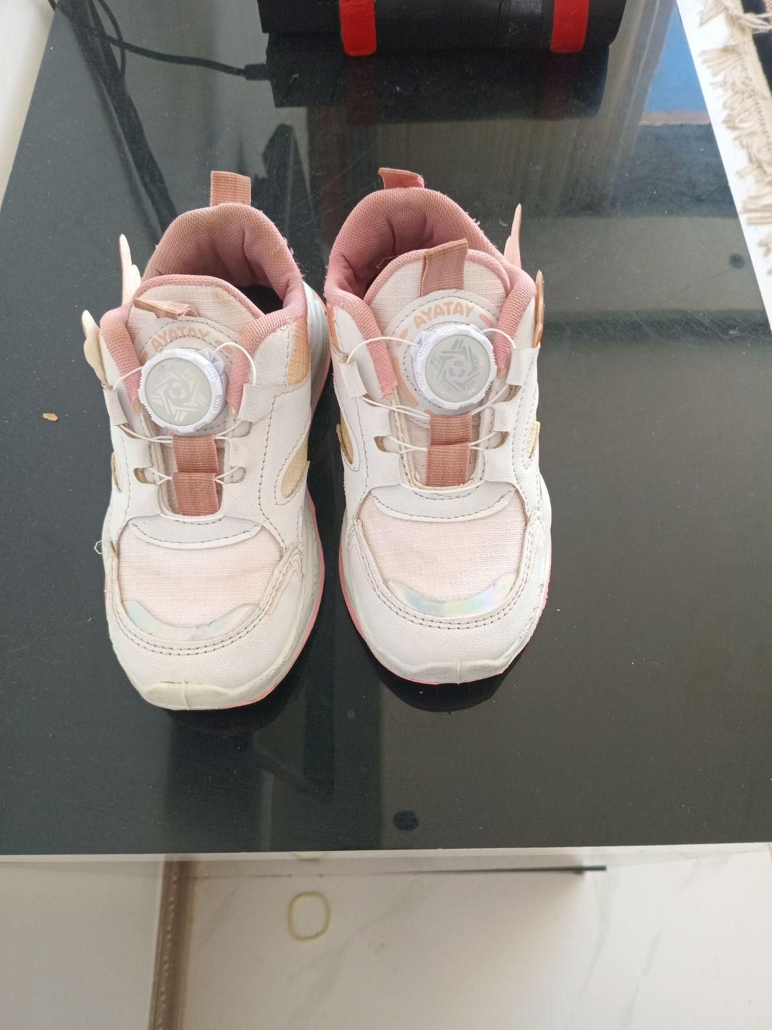 کفش اسپرت دخترانه|کیف، کفش، کمربند|برخوار, |دیوار