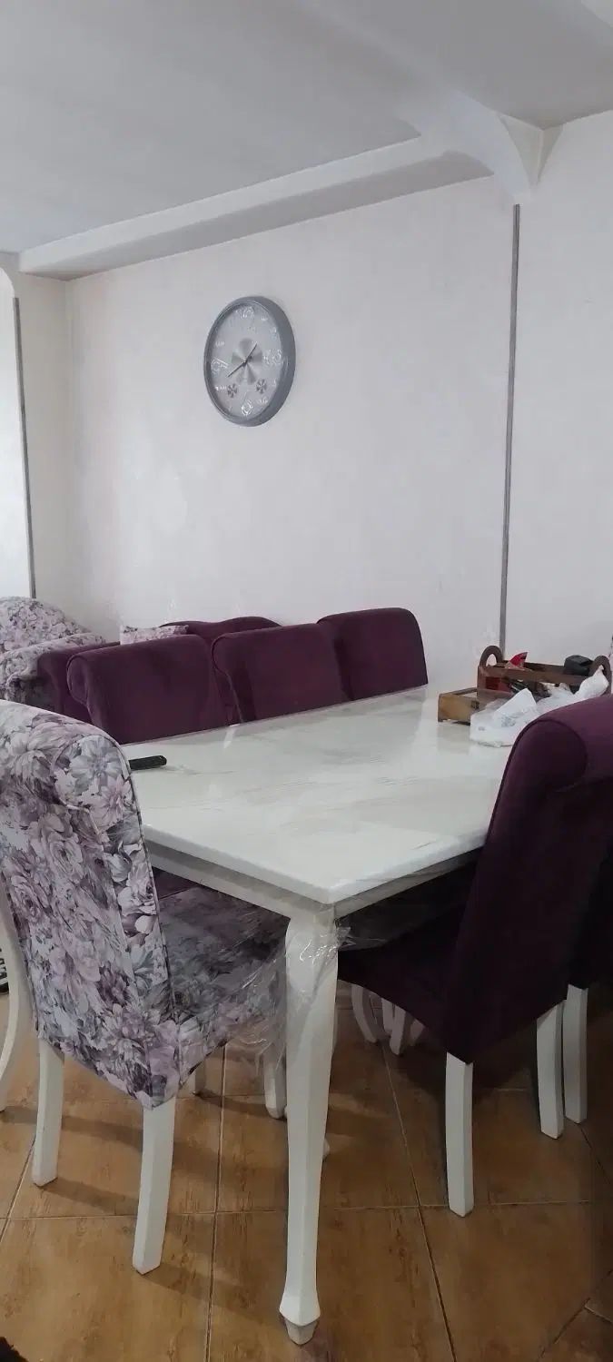 مبل و میز ناهار خوری با پرده ست|مبلمان خانگی و میز عسلی|کرج, شاهین‌ویلا|دیوار