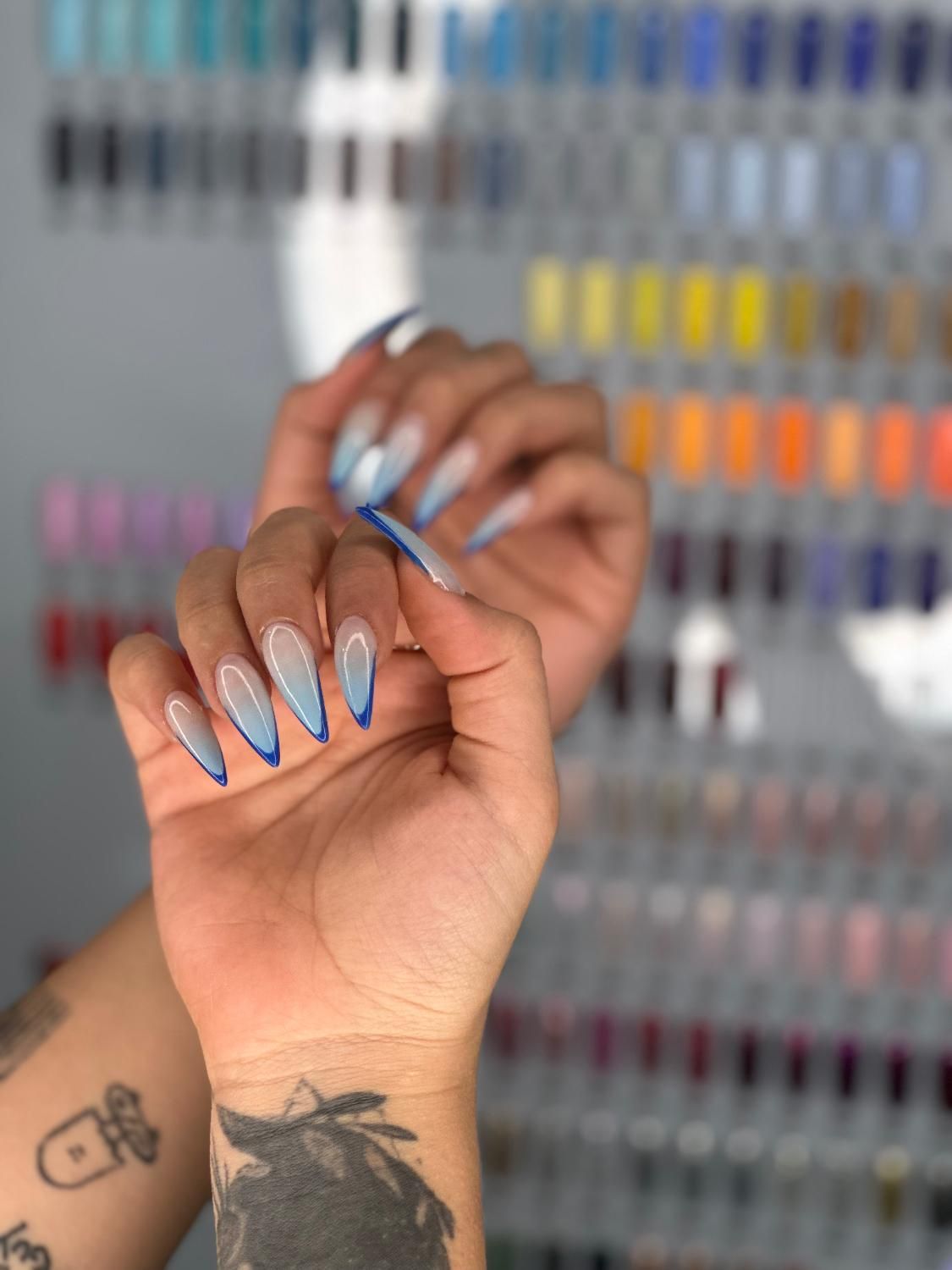 کاشت ترمیم ناخن و مژه فیبروز کوتاهی بافت کراتین|خدمات آرایشگری و زیبایی|کرج, گوهردشت|دیوار