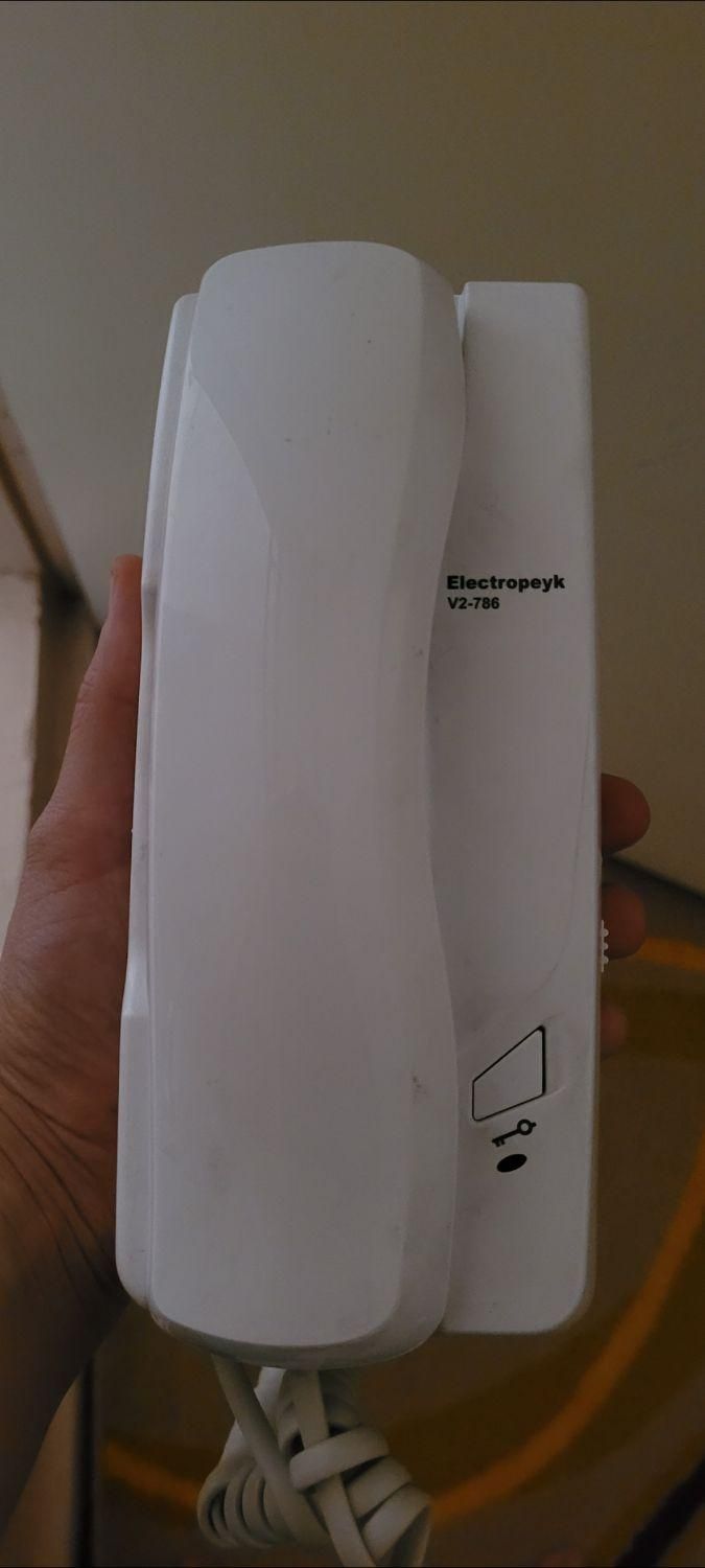 یک گوشی در بازکن|تلفن رومیزی|نسیمشهر, |دیوار