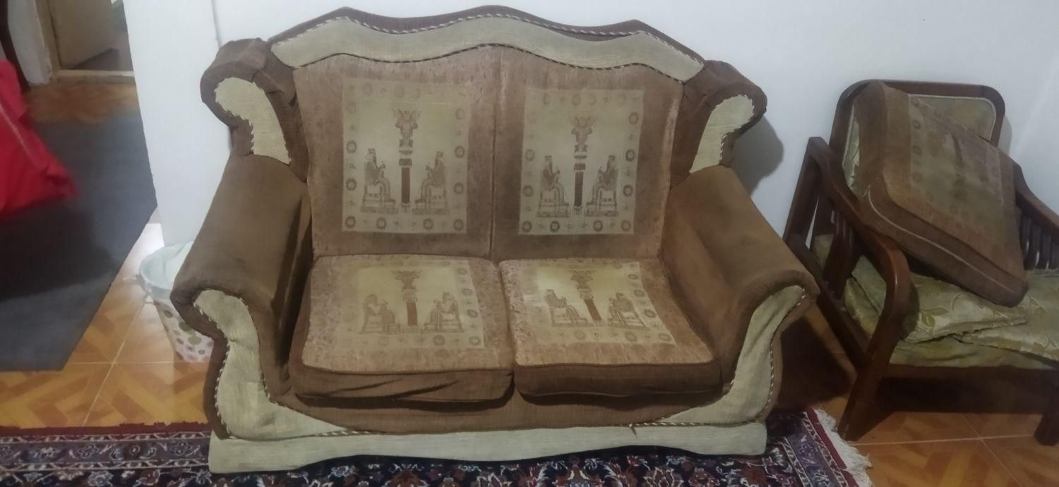 مبل راحتی کاکرده|مبلمان خانگی و میز عسلی|رشت, شهرک شهید مفتح|دیوار