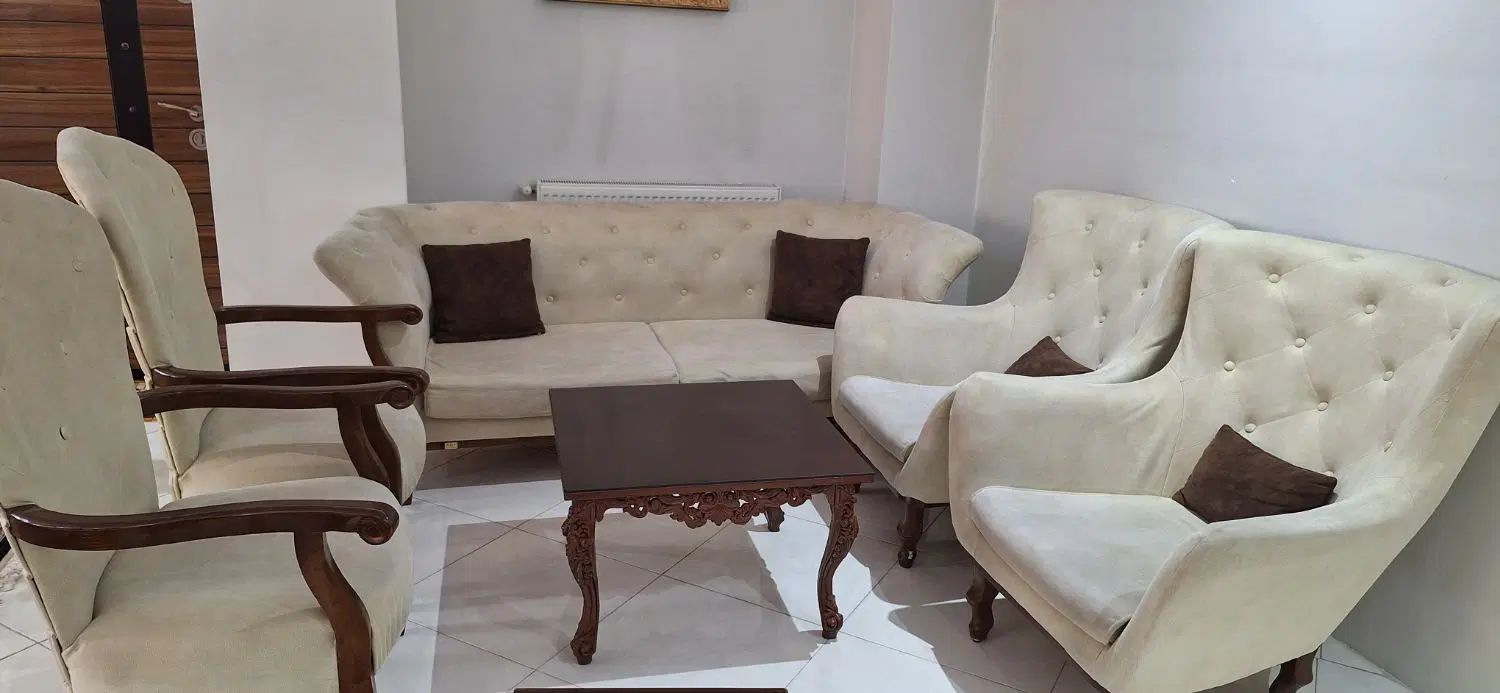 مبلمان ۷ نفره چستر|مبلمان خانگی و میز عسلی|تهران, شوش (باغ آذری)|دیوار
