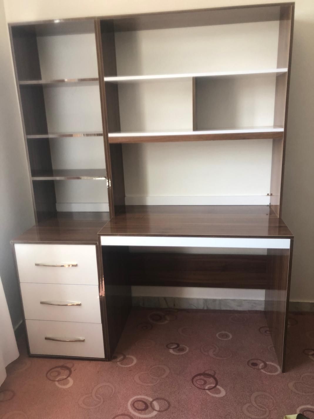 سازنده انواع کابینت وکمد سرویس خواب (ژوان چوب)|خدمات پیشه و مهارت|سقز, |دیوار