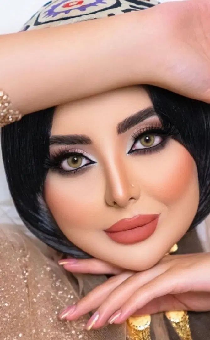 آفر ویژه میکاپ و شنیون با بالاترین کیفیت|خدمات آرایشگری و زیبایی|شیراز, تحویلی|دیوار