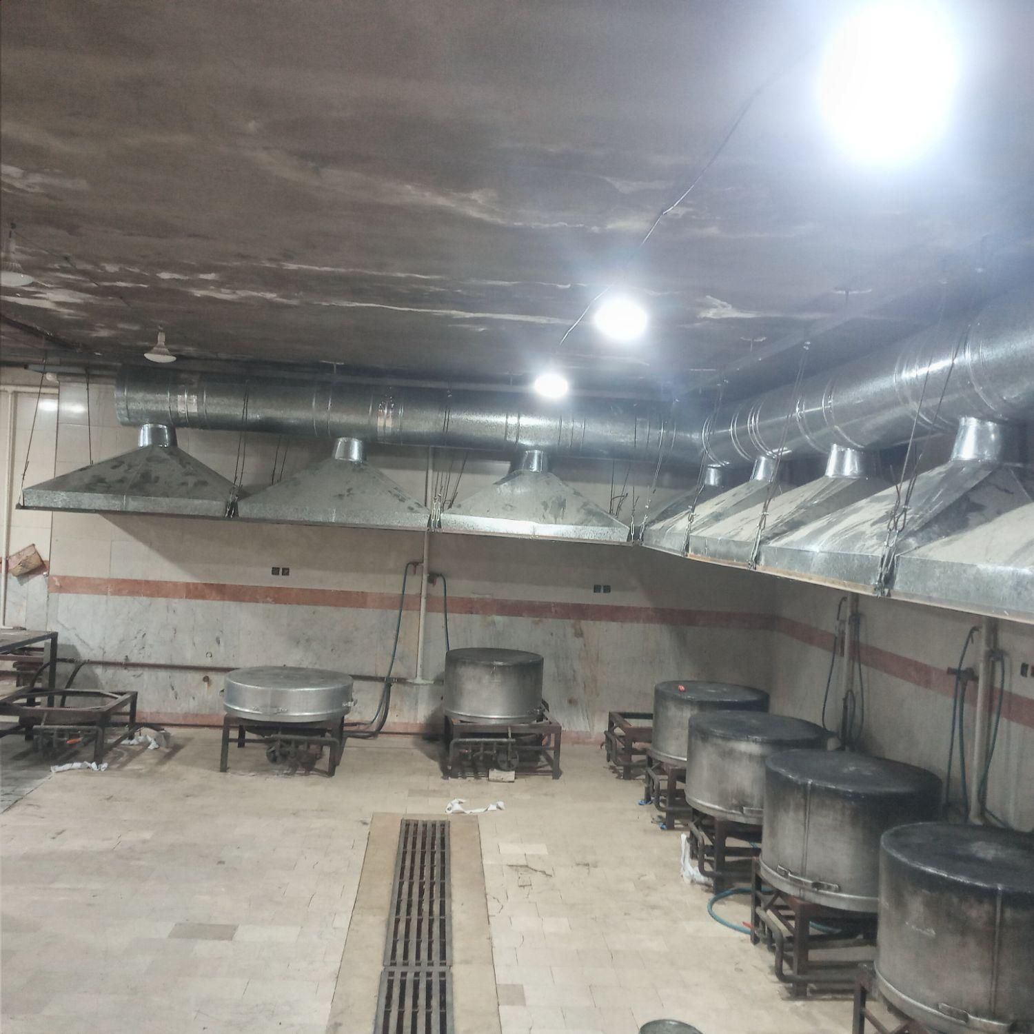 کانال سازی کولر انواع هود اشپز خانه صنعتی|خدمات پیشه و مهارت|کاشان, شهدا|دیوار