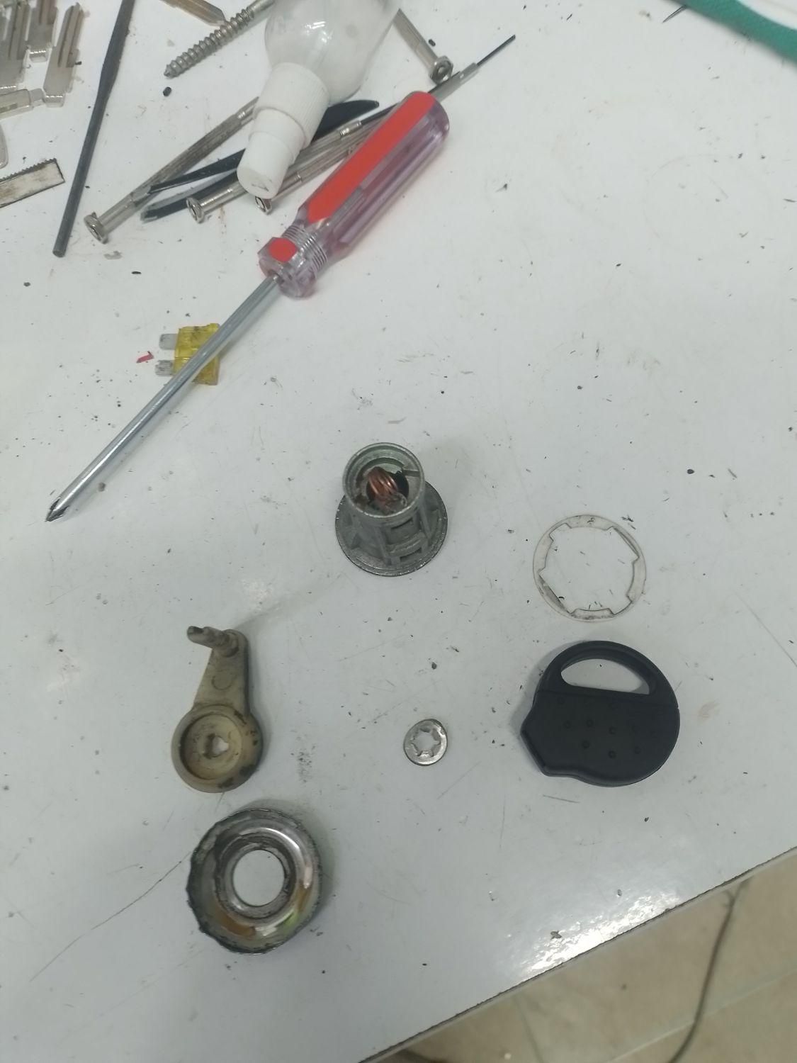 کلید سازی سیار|خدمات پیشه و مهارت|رشت, گلزاران|دیوار