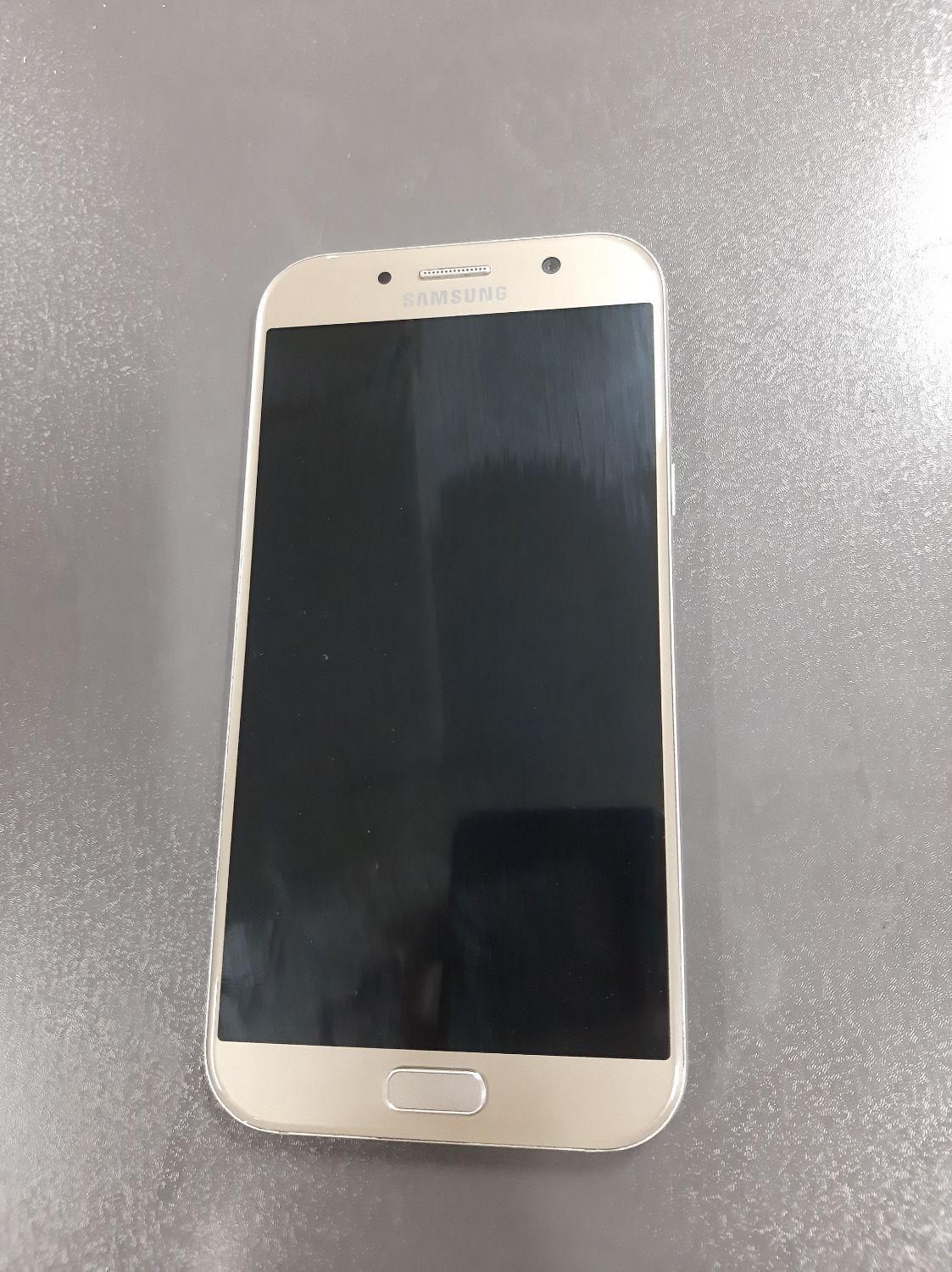 سامسونگ Galaxy A7 (2017) با حافظهٔ ۳۲ گیگابایت|موبایل|تهران, نازی‌آباد|دیوار