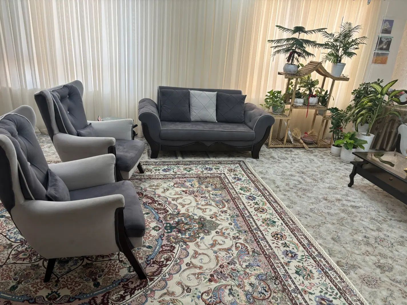 فروش مبل ، میز نهار خوری، بوفه، میز تلویزیون|مبلمان خانگی و میز عسلی|اسفراین, |دیوار