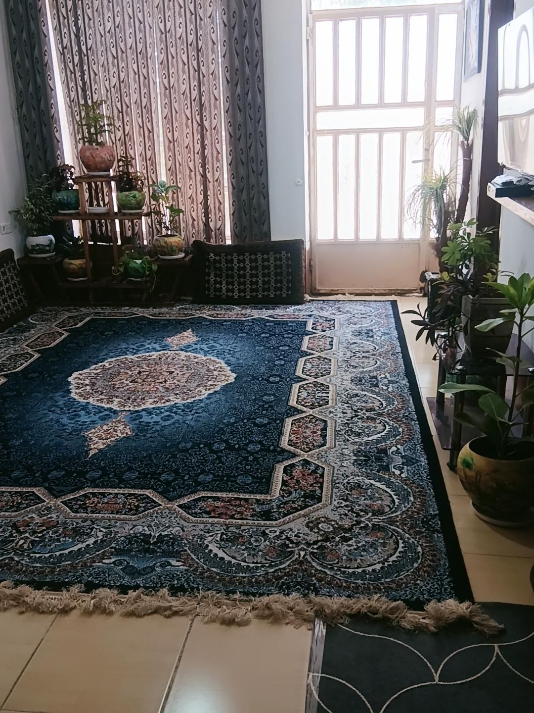 منزل مبله،خانه مسافر|اجارهٔ کوتاه‌مدت آپارتمان و سوئیت|شیراز, شهرک مهدی‌آباد|دیوار
