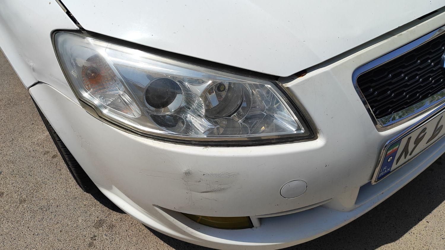 سالم سالم|تلویزیون و پروژکتور|اسفراین, |دیوار