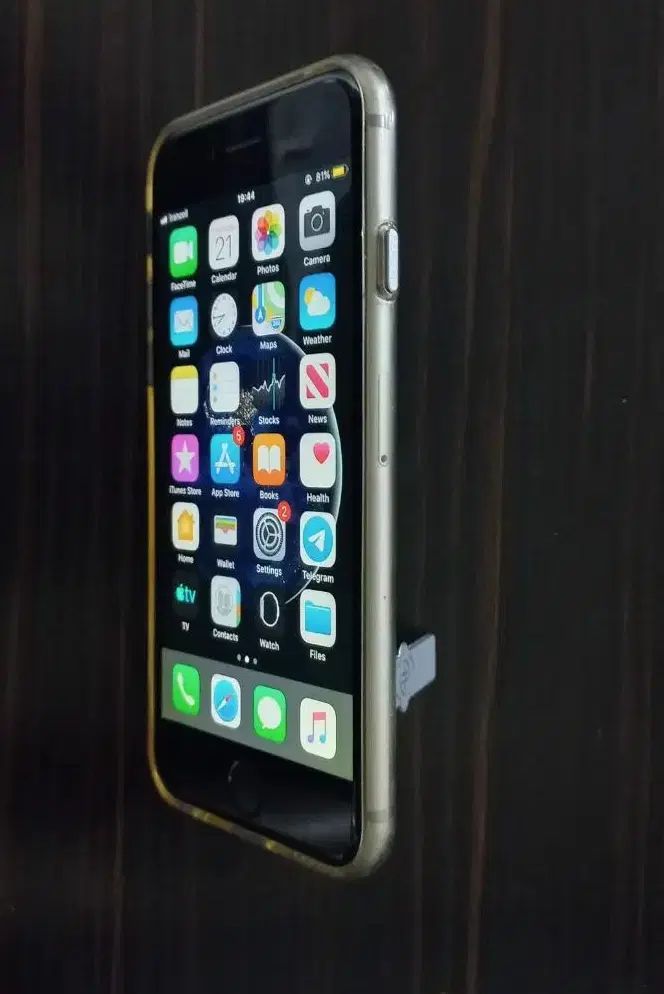 ایفون ۶ iphon6 در حد نو خیلی تمیز|موبایل|تهران, تهرانپارس شرقی|دیوار