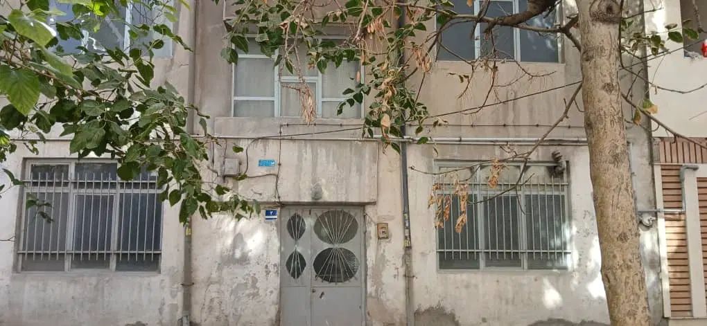 132متر 2 نبش 2.5 طبقه. نبش کوچه اسدنژاد|فروش خانه و ویلا|تهران, یافت‌آباد|دیوار