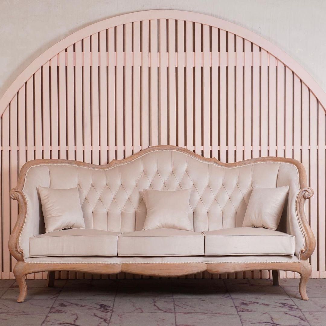 مبل مبل نئوکلاسیک|مبلمان خانگی و میز عسلی|قم, زاویه|دیوار