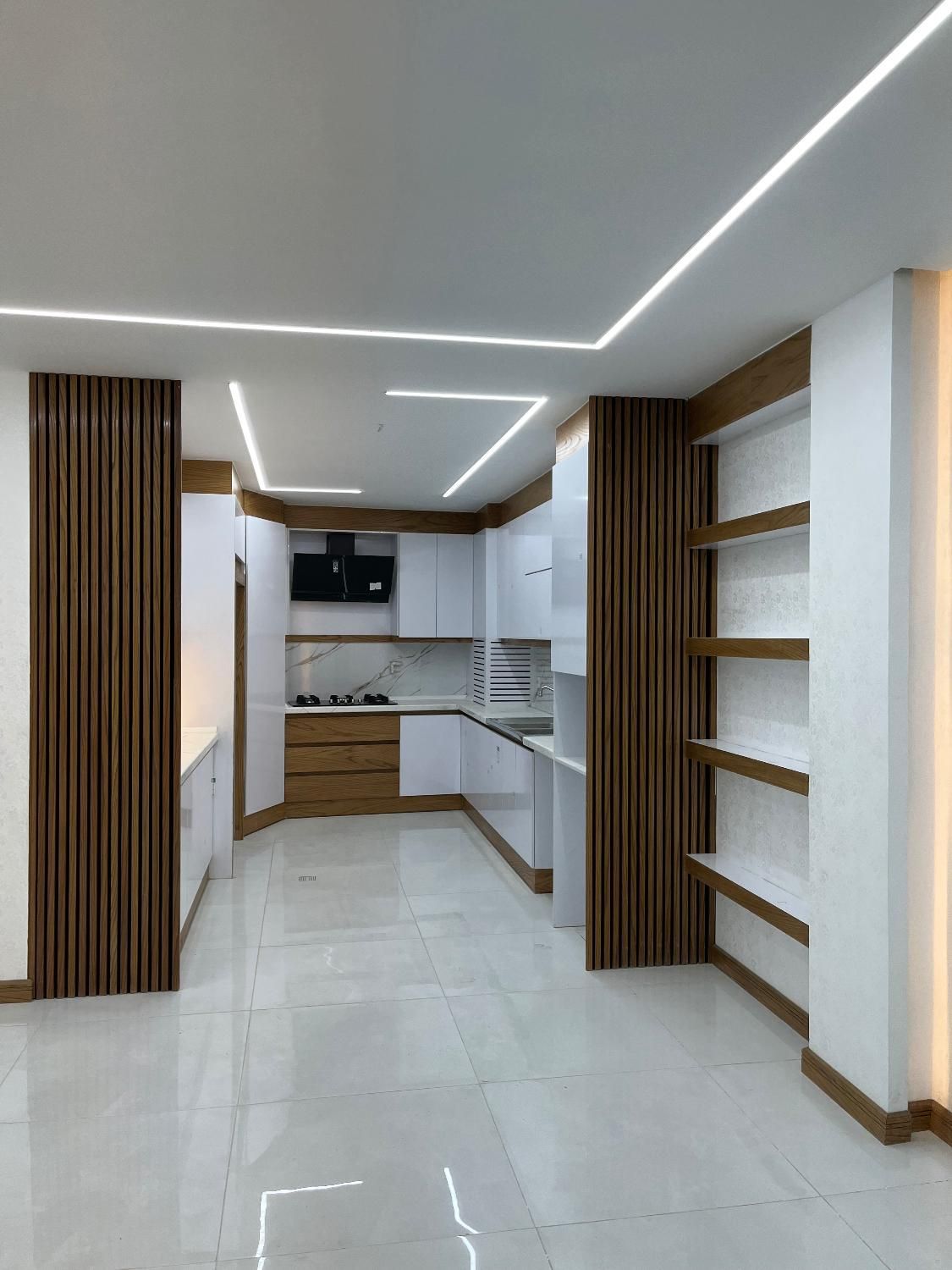 آپارتمان۱۳۰متر سه خوابه کلادو طبقه-اول رو همکف|فروش آپارتمان|اصفهان, شهرک مهدیه|دیوار