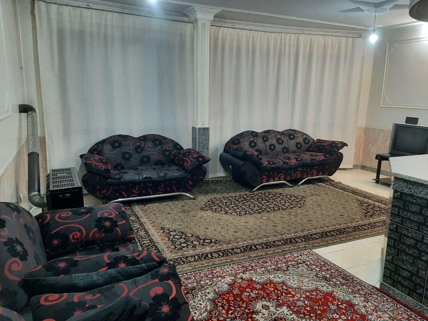 اجاره روزانه/آپارتمان ۹۰ متری|اجارهٔ کوتاهمدت آپارتمان و سوئیت|همدان, |دیوار