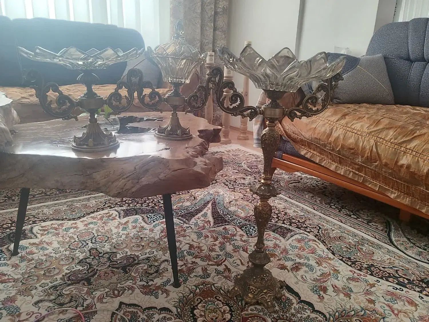 سه تیکه پذیرایی پایه دار|صنایع دستی و سایر لوازم تزئینی|تهران, شهرک فردوس (حسینی)|دیوار