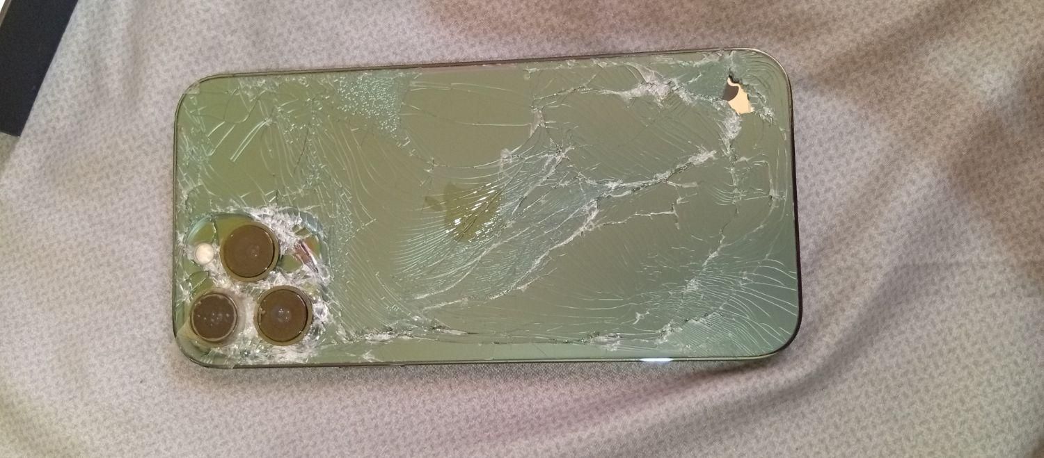 اپل iPhone 13 Pro Max با حافظهٔ ۲۵۶ گیگابایت|موبایل|شیراز, قالیشویی|دیوار