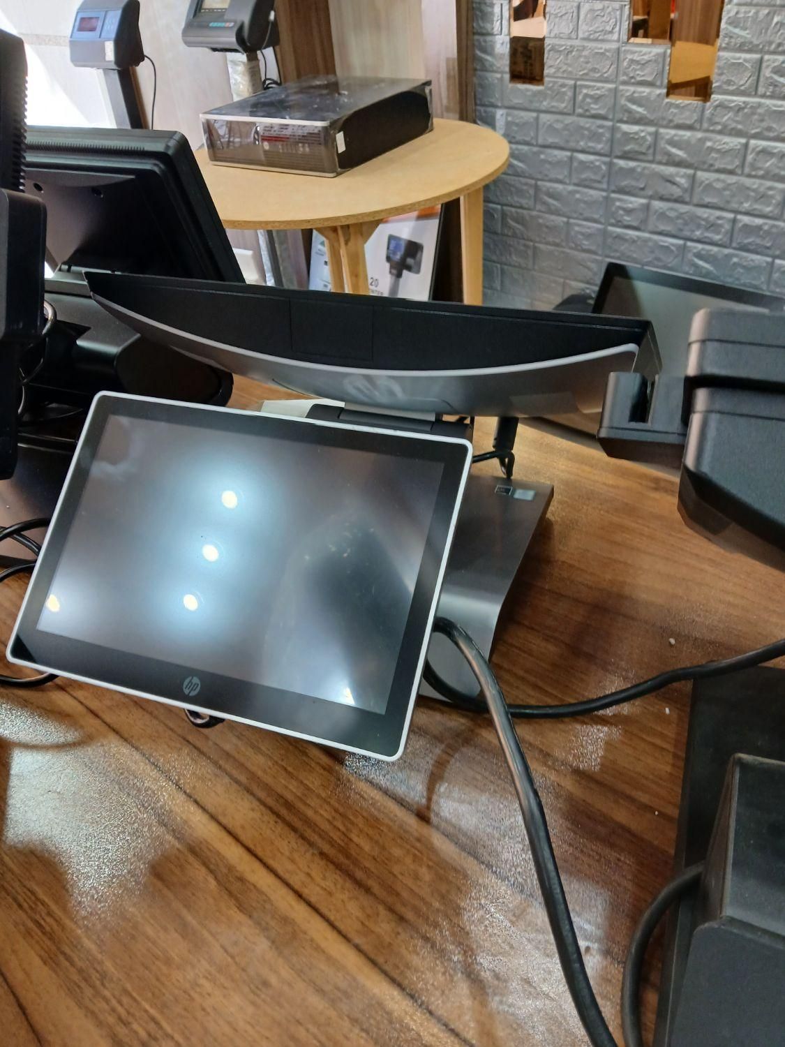 صندوق فروشگاهی لمسی hp 9015 پک کامل|فروشگاه و مغازه|قم, عمار یاسر|دیوار