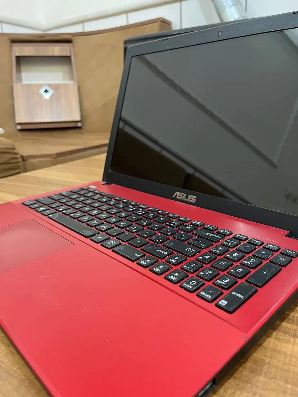 لپتاپ Asus قرمز شیک،مناسب روزمره ونرم افزار مهندسی|رایانه همراه|ساوه, |دیوار