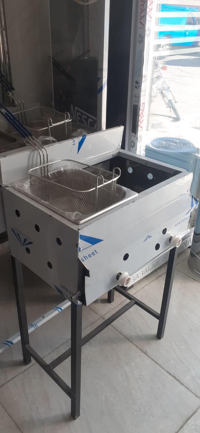 فر فلافلی .ساندویچ وپیتزایی|کافیشاپ و رستوران|اسدآباد, |دیوار