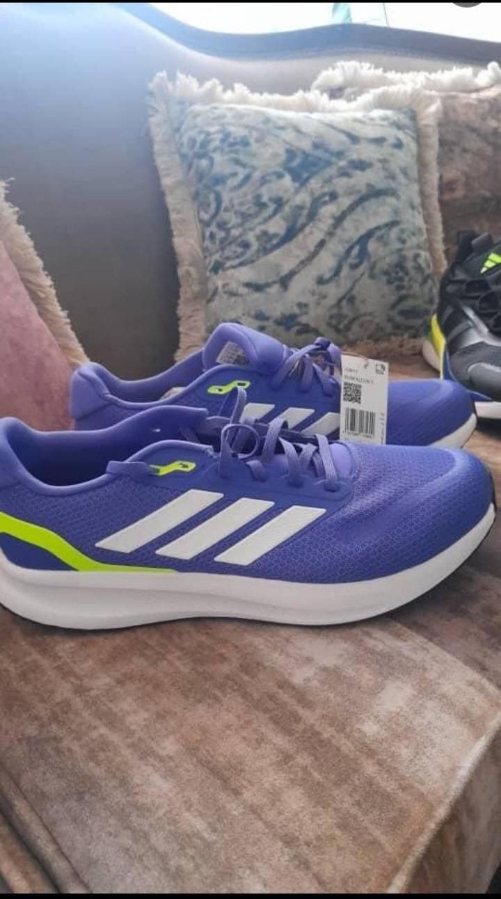 کتونی آدیداس اورجینال سایز ۴۴|کیف، کفش، کمربند|تهران, تهرانپارس غربی|دیوار