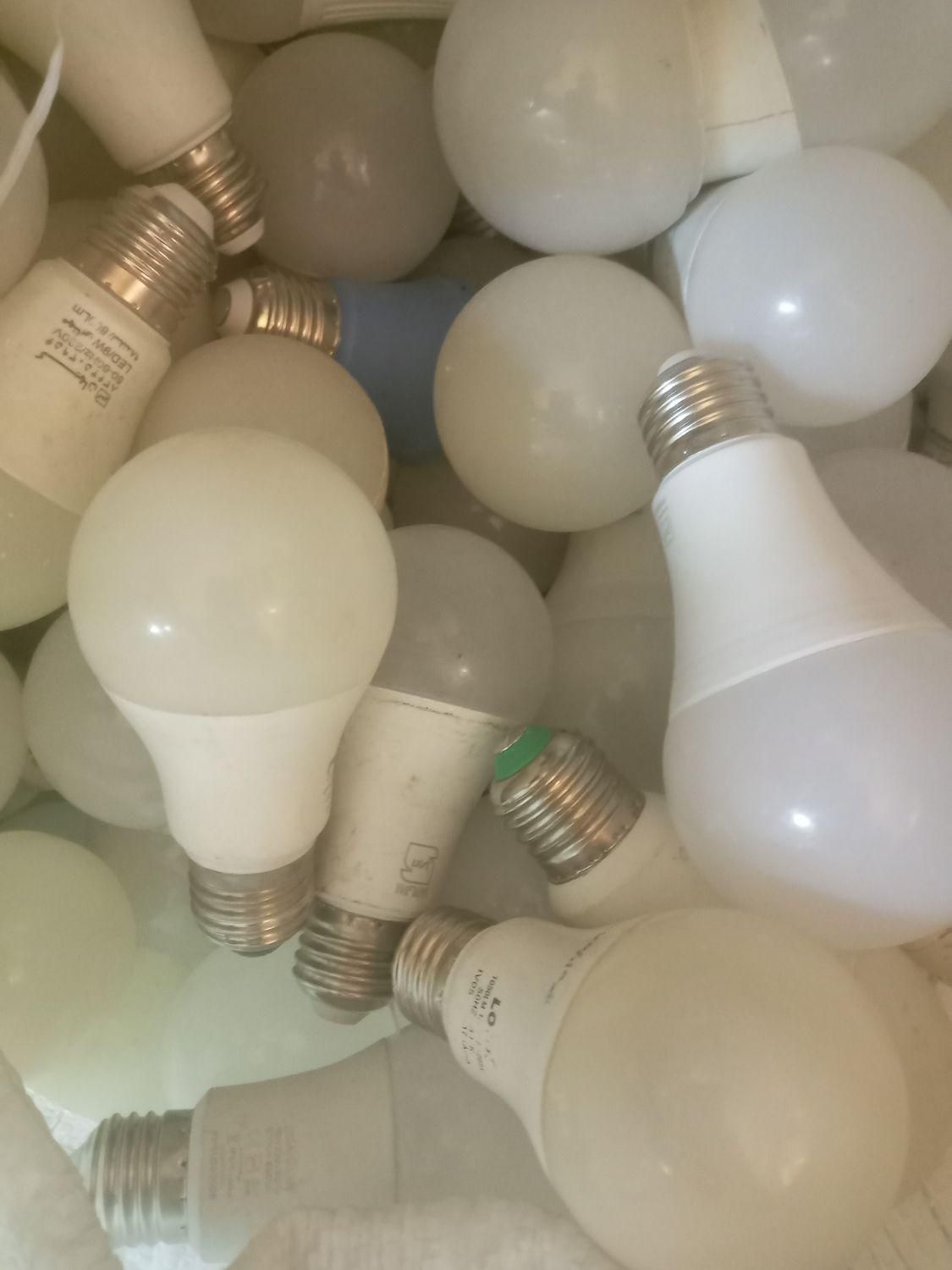 لامپ سوخته وات پایین کیلویی|لامپ و چراغ|فلاورجان, |دیوار