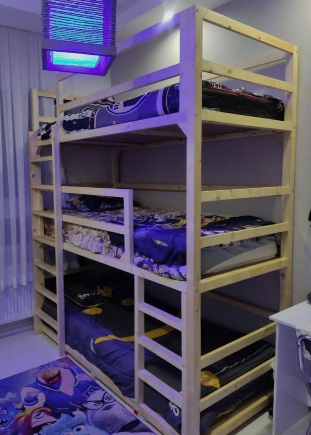 تخت خواب کودک نوجوان سه طبقه دو طبقه چوبی|تخت و صندلی بچه|مشهد, ده دی|دیوار