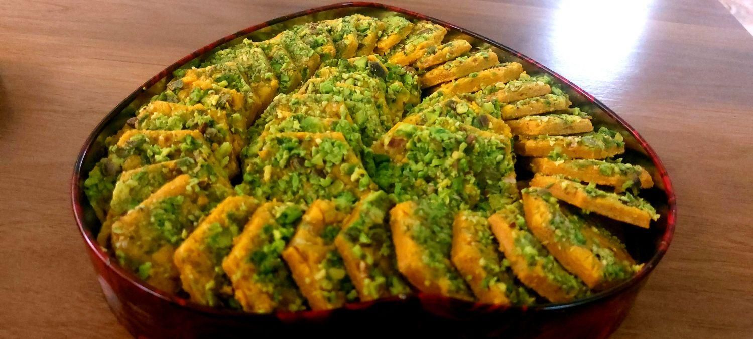 گل کن و قالب زن سوهان پزی|استخدام خدمات فروشگاه و رستوران|قم, جمکران|دیوار