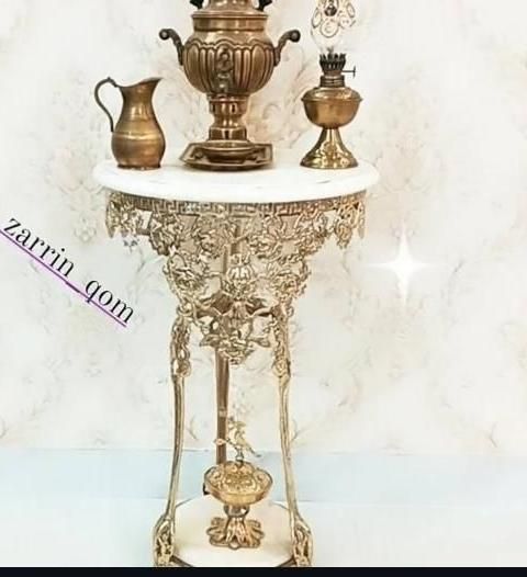 میز ایفل تاجدار میز تلفن میز برنز میز خاطره هفتسین|میز تلفن|قم, نخودی|دیوار