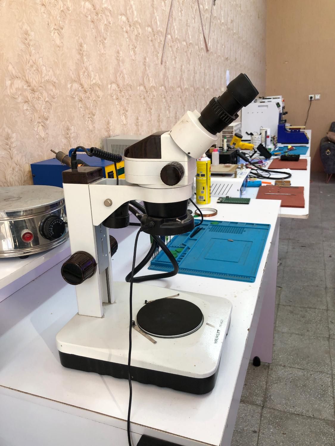 تعمیرات تخصصی موبایل با فوری بهترین قیمت|خدمات رایانهای و موبایل|یزد, |دیوار