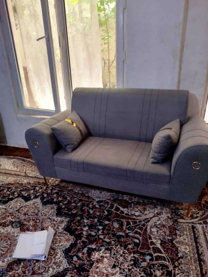 مبل نو تازه خریدم به دلیل جابجایی میفروشم|مبلمان خانگی و میز عسلی|تهران, امام حسین(ع)|دیوار