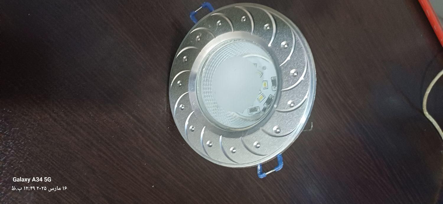 لامپ سقفی هالوژنی|لامپ و چراغ|اهواز, کوی باهنر|دیوار