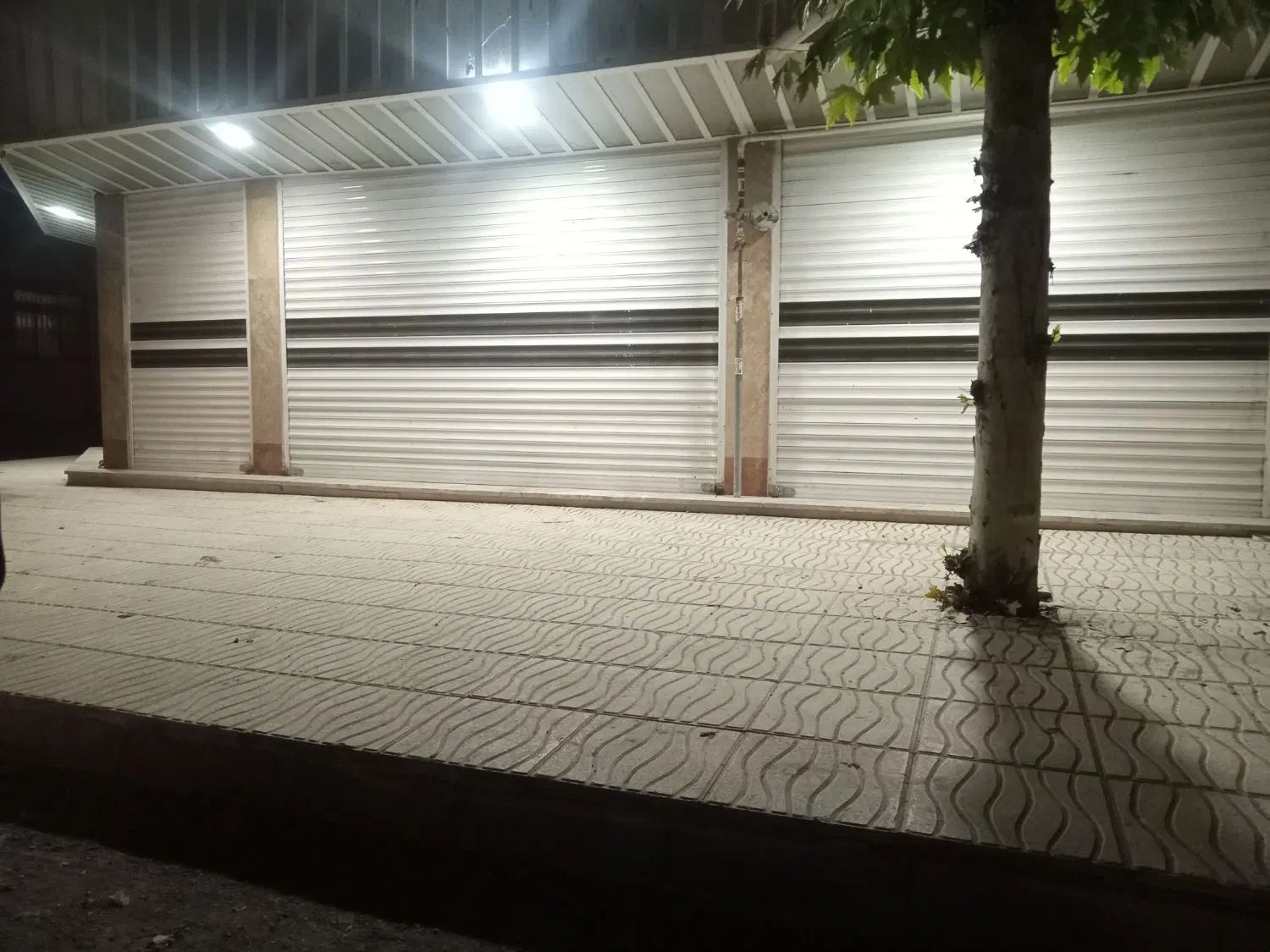 نصب و تعمیر انواع کرکره، تعویض فنر، نصب موتور|خدمات پیشه و مهارت|کرمانشاه, |دیوار