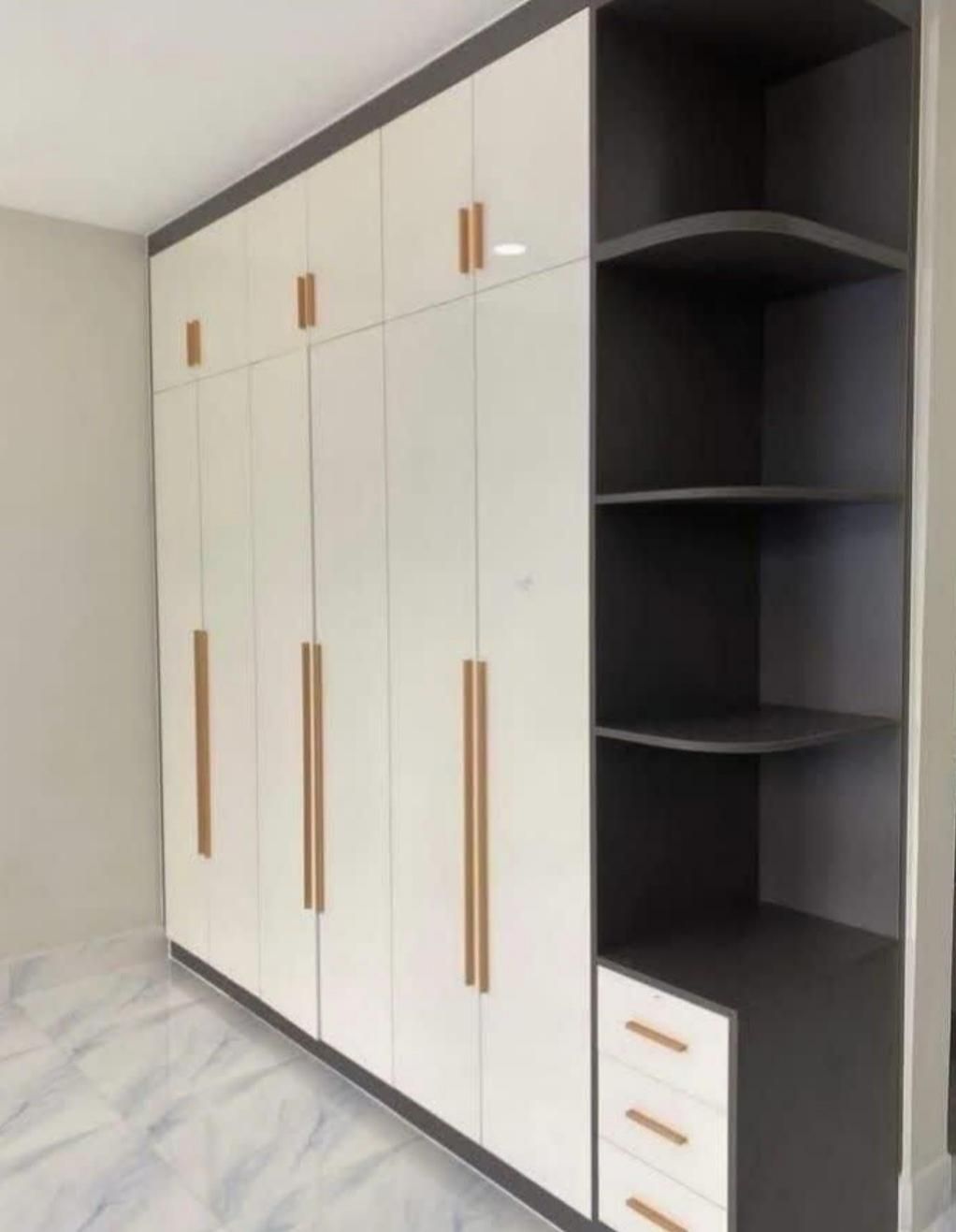 کمد ۲۲۲|جاکفشی، کمد، دراور|پاکدشت, کبودگنبد|دیوار