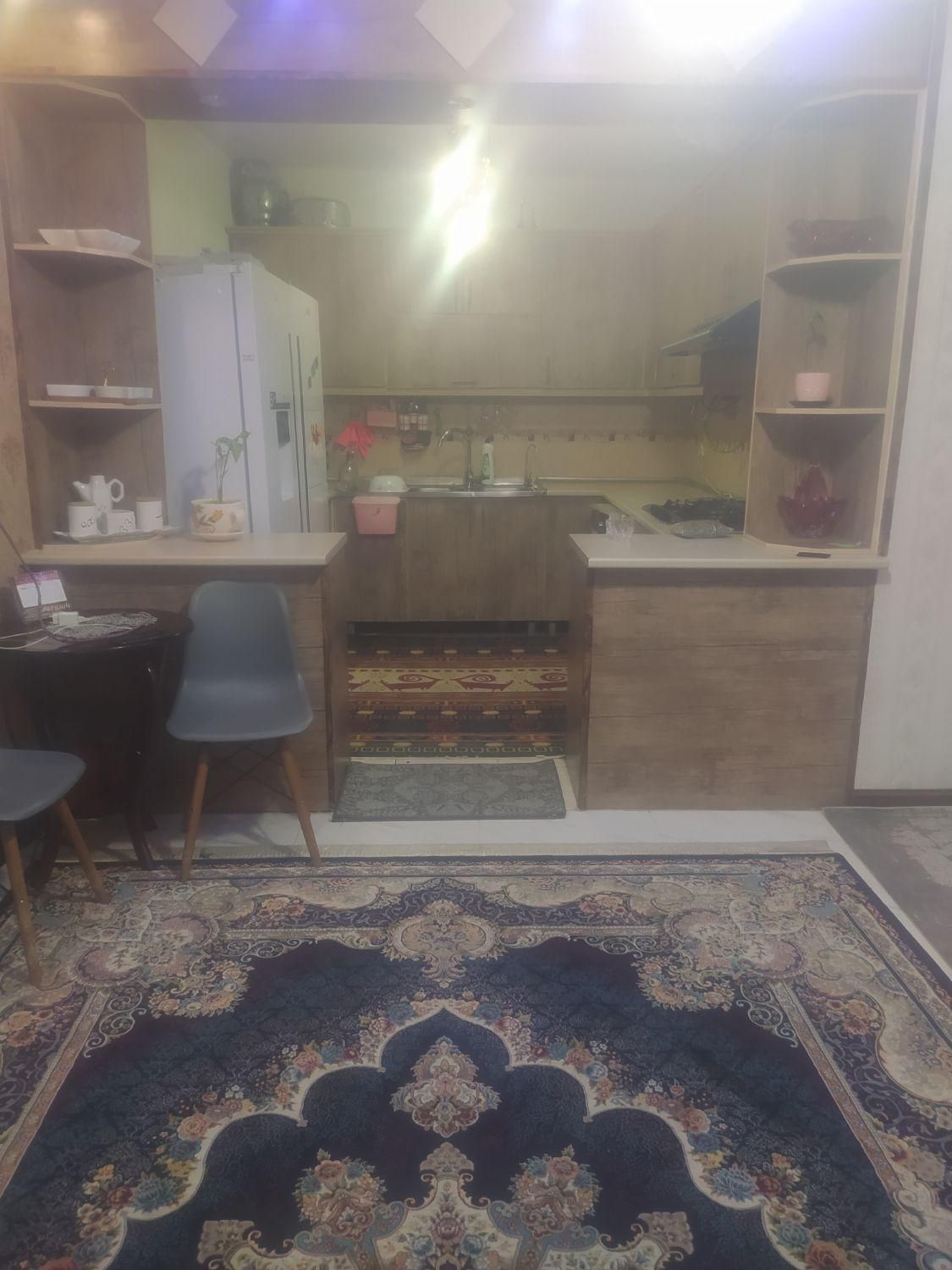 خانه هم کف ماهدشت خیابان باسکول۹۰متر|اجارهٔ آپارتمان|ماهدشت, |دیوار