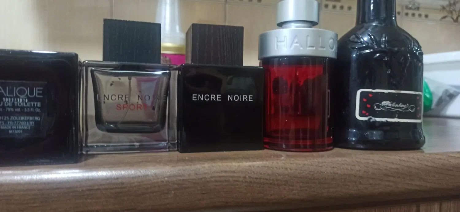 شیشه  عطر ادکلن لالیک . هالووین|آرایشی، بهداشتی، درمانی|تهران, شهرک ولیعصر شمالی|دیوار