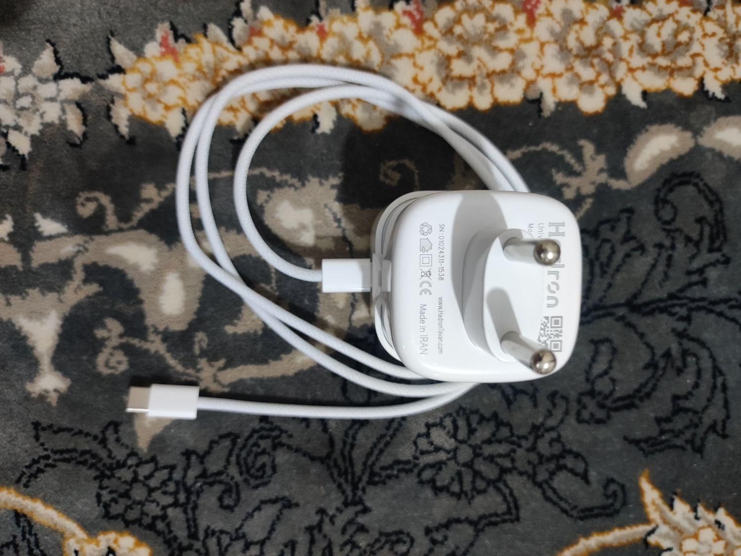 شارژر و کابل اصلی گوشی آیفون 16pro max|لوازم جانبی موبایل و تبلت|قدس, شهر‌قدس|دیوار